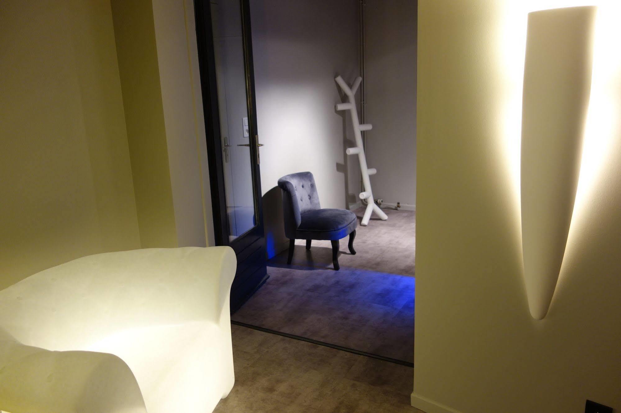 Hotel Altos & 3*